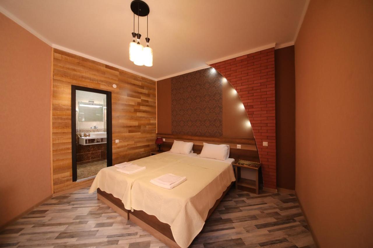 Hotel Tamari Kutaisi Exteriör bild