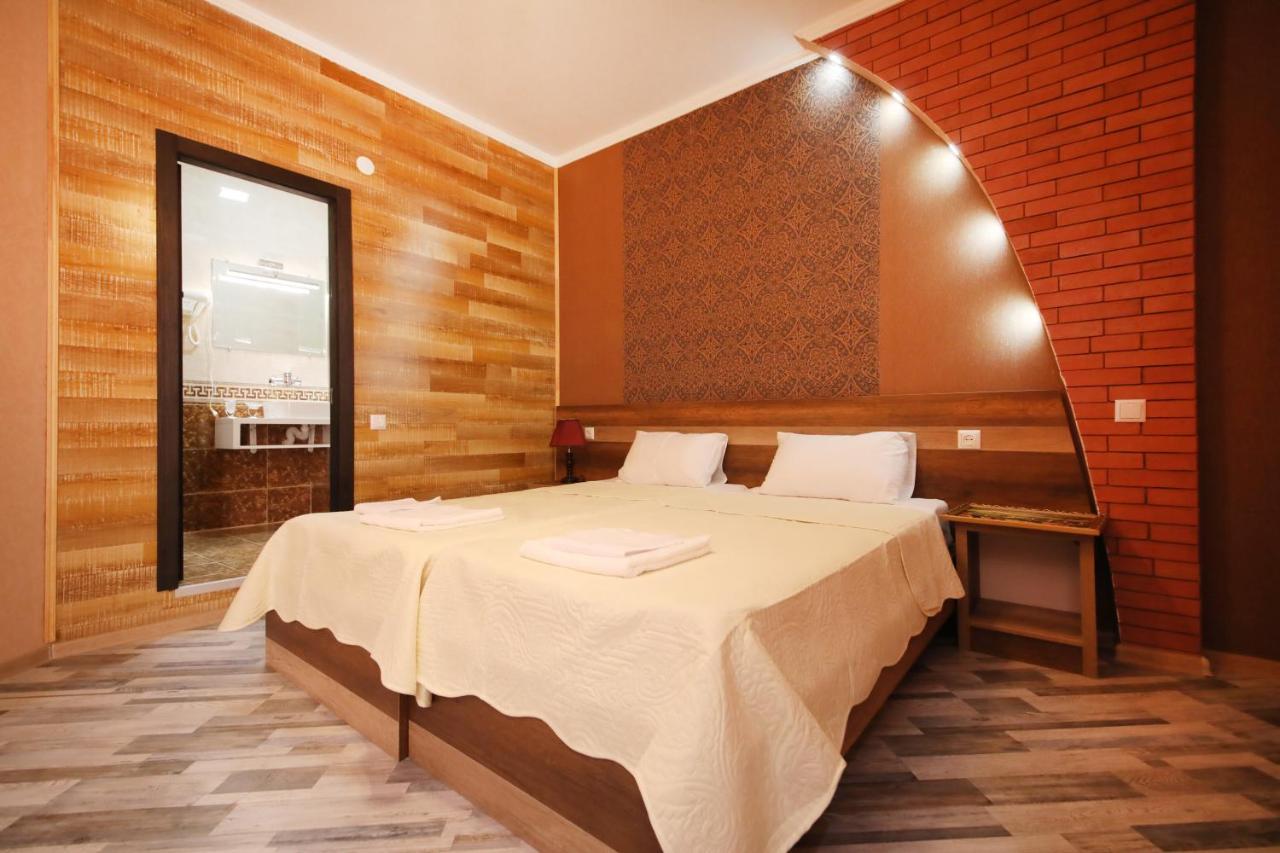 Hotel Tamari Kutaisi Exteriör bild