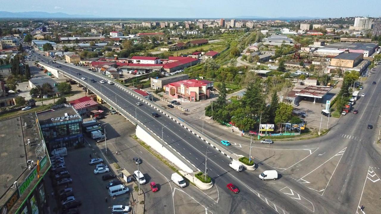 Hotel Tamari Kutaisi Exteriör bild