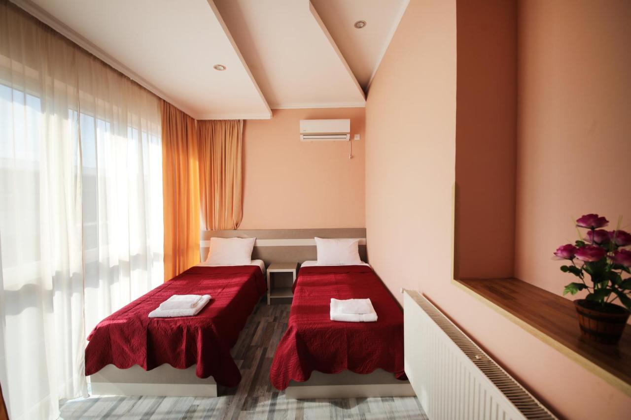 Hotel Tamari Kutaisi Exteriör bild
