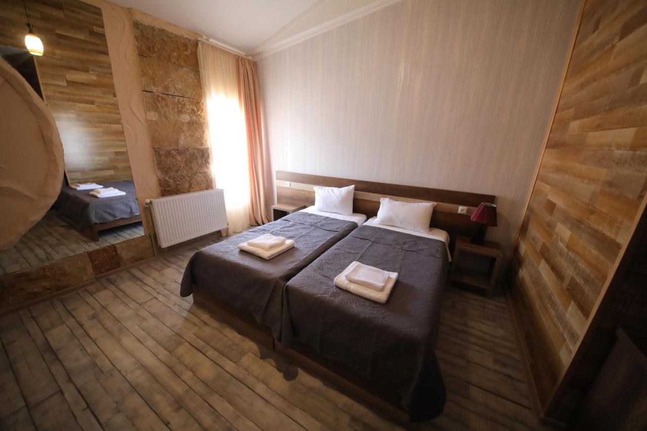 Hotel Tamari Kutaisi Exteriör bild